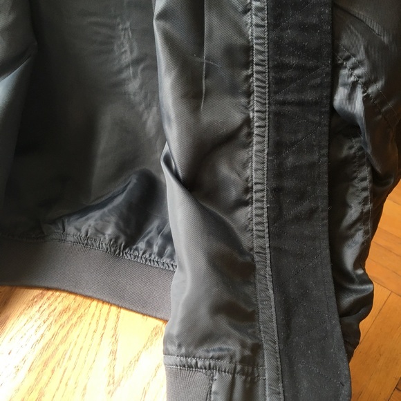 EUC Linea Pelle Green Bomber Jacket Women’s Large - Picture 13 of 13